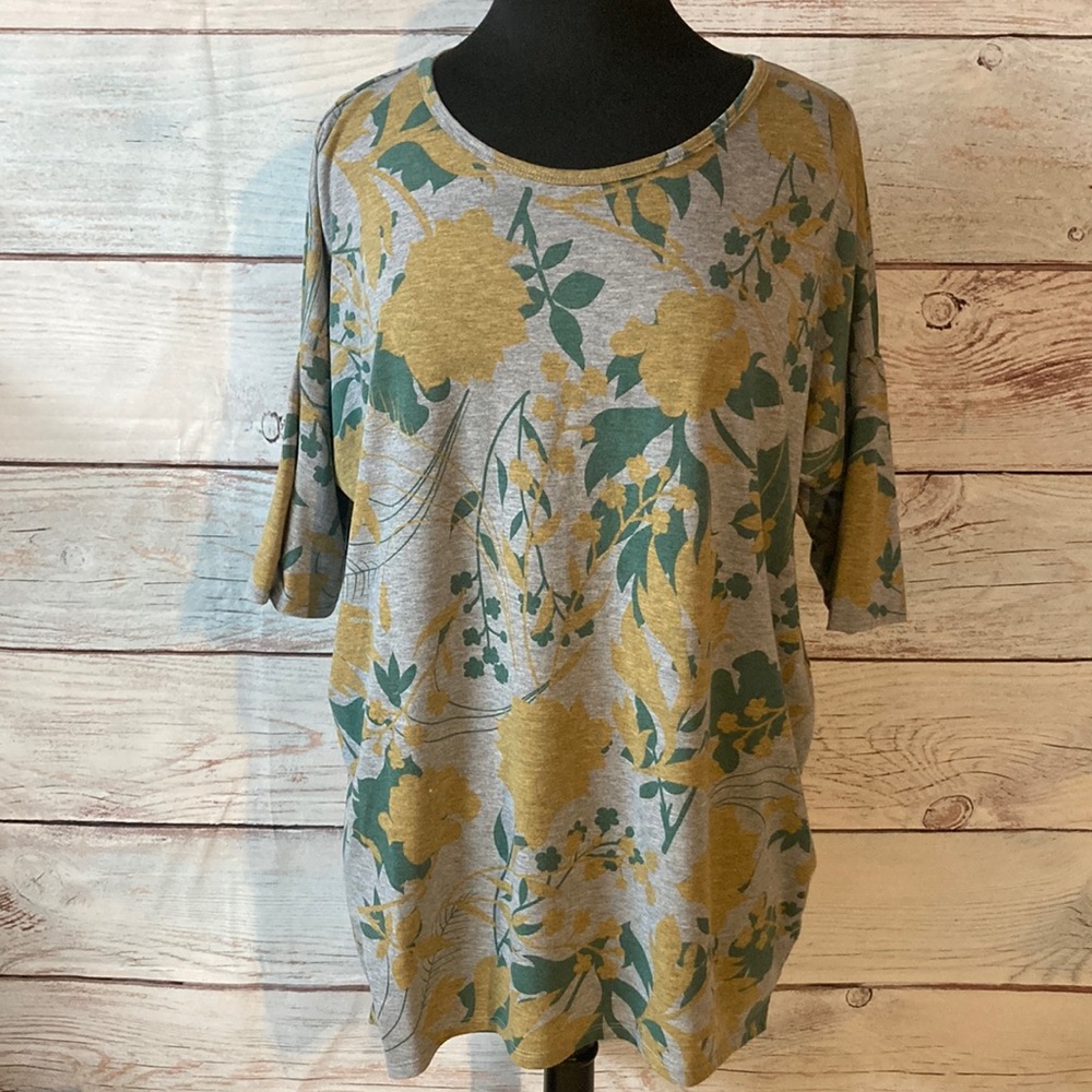COPY - Medium LuLaRoe scoop neck tunic top. Gray, green and yellow. Like new.